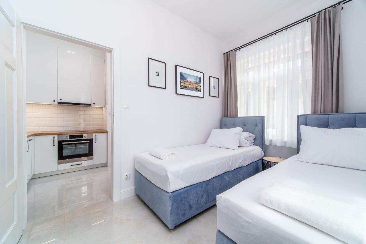 Rint - Zlota 8 Aparthotel Bialystok Luaran gambar